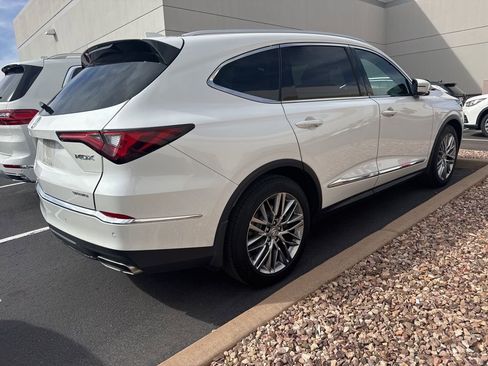 Used 2023 Acura MDX SH-AWD w/ Advance Package image 5