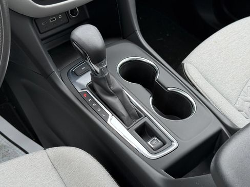 Used 2022 Chevrolet Equinox LS AWD/4WD image 19
