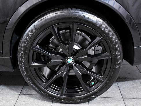 Used 2023 BMW X7 xDrive40i w/ Executive Package image 8