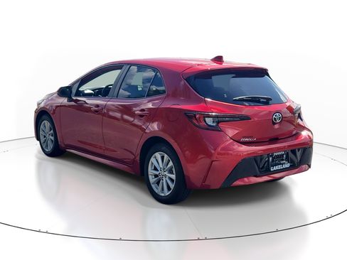 Certified 2025 Toyota Corolla SE FWD image 5