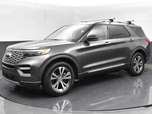 Used 2020 Ford Explorer Platinum w/ Premium Technology Package AWD/4WD image 13