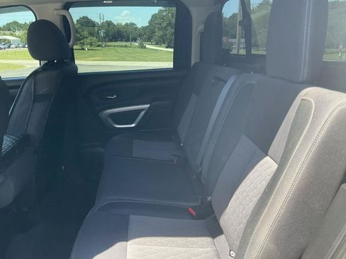 Used 2021 Nissan Titan SV AWD/4WD image 19