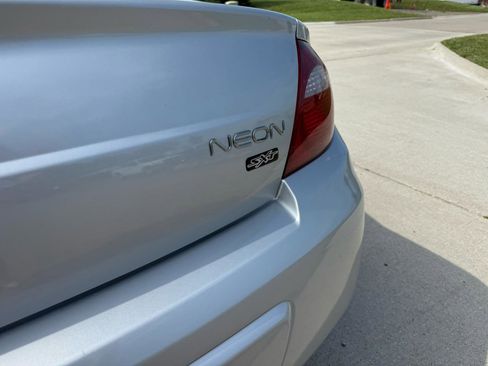 Used 2005 Dodge Neon SXT FWD image 8