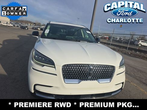 Used 2024 Lincoln Aviator 2WD w/ Premium Package image 2