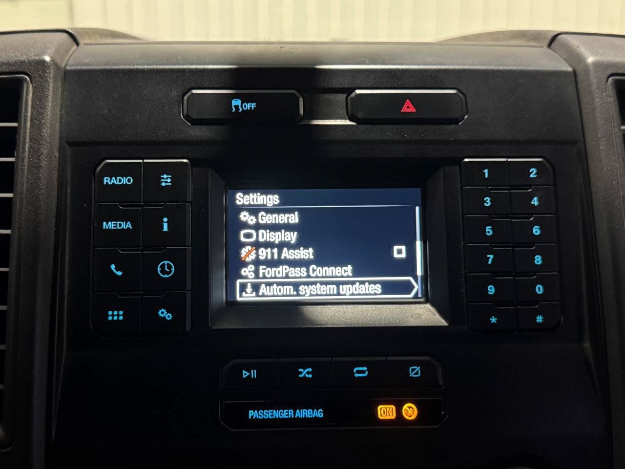 Used 2021 Ford F550 2WD Crew Cab Super Duty image 8