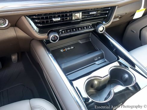 New 2026 Chevrolet Suburban LT w/ Comfort Package image 5