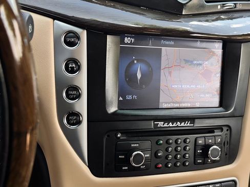 Used 2011 Maserati GranTurismo Convertible image 17