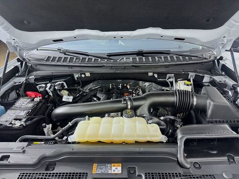 Used 2025 Ford Expedition Active RWD image 32