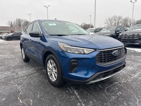 Used 2023 Ford Escape Active image 4