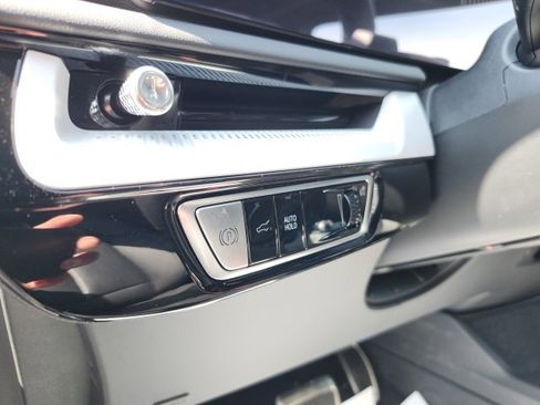 New 2025 Cadillac Optiq Luxury 2 image 22