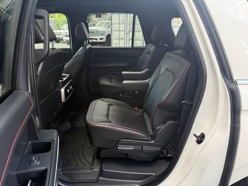 Used 2022 Ford Expedition Max Limited AWD/4WD image 30