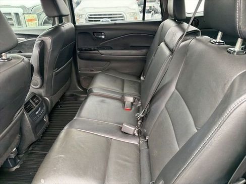 Used 2021 Honda Pilot Special Edition image 17