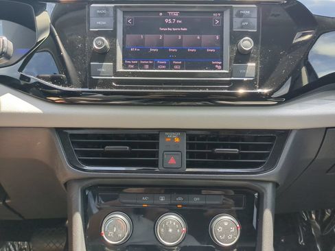 Certified 2023 Volkswagen Taos S FWD image 19