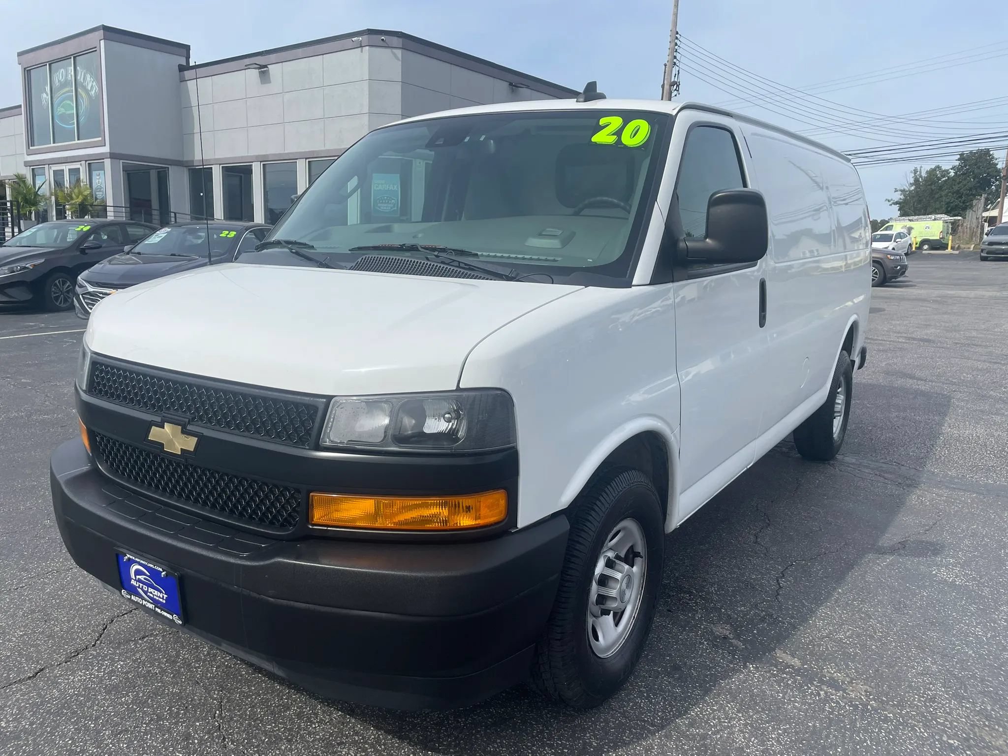 Used 2020 Chevrolet Express 2500 RWD image 1