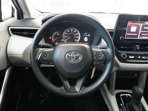 Used 2022 Toyota Corolla Cross L AWD/4WD image 21