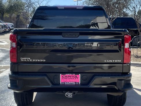 Used 2023 Chevrolet Silverado 1500 Custom image 5