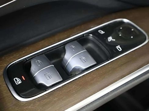 Used 2022 Mercedes-Benz EQS 450+ Sedan image 17