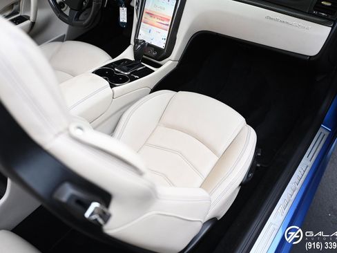 Used 2016 Maserati GranTurismo Sport image 22