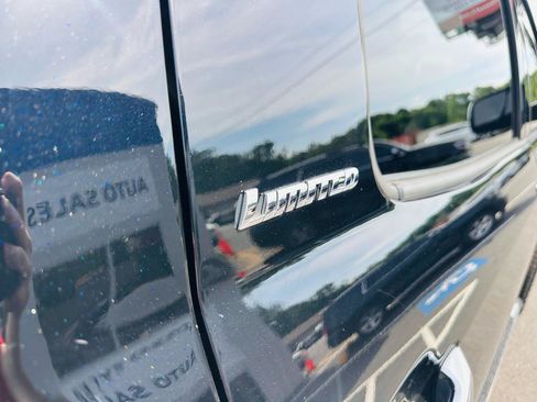 Used 2015 Toyota Tundra Limited w/ Limited Premium Package RWD image 21