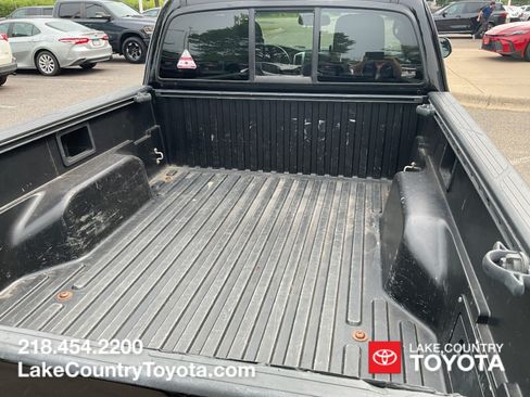 Used 2012 Toyota Tacoma 4x4 Access Cab w/ SR5 Pkg image 11