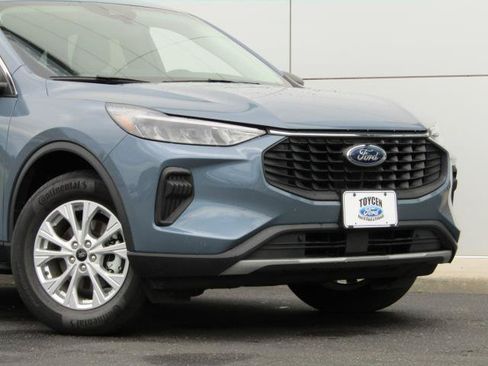 Used 2024 Ford Escape Active AWD/4WD image 4
