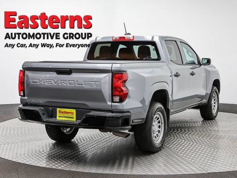 Used 2023 Chevrolet Colorado W/T RWD image 5