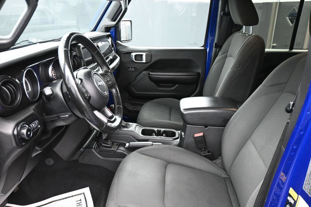 Used 2020 Jeep Wrangler Unlimited Sport AWD/4WD image 11