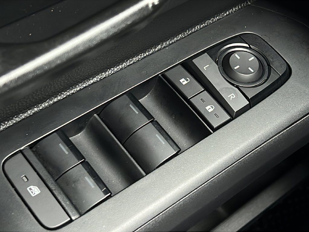 Used 2024 Toyota Tacoma SR5 RWD image 18