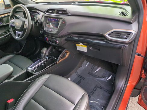 Used 2023 Chevrolet TrailBlazer ACTIV image 28