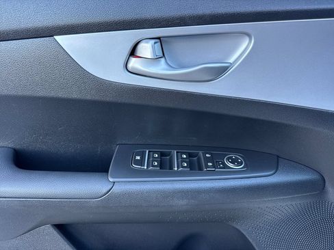 Used 2024 Kia Forte LX FWD image 10