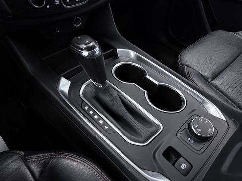 Used 2019 Chevrolet Traverse LT image 52