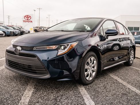 New 2026 Toyota Corolla LE image 3