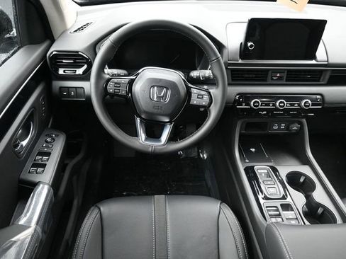 New 2025 Honda Pilot EX-L image 12