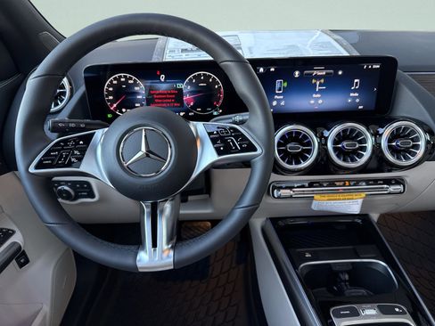 New 2026 Mercedes-Benz GLA 250 GLA 250 image 38
