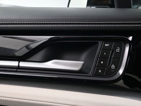 Certified 2026 Porsche Panamera 4 image 17