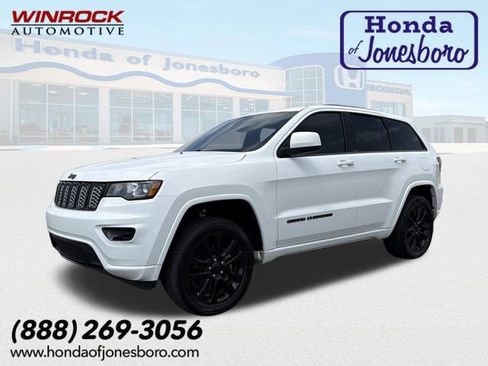 Used 2019 Jeep Grand Cherokee Altitude image 1