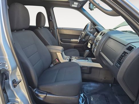 Used 2010 Ford Escape XLT image 15