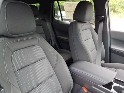 New 2026 Chevrolet Equinox LT AWD/4WD image 18