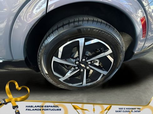 Certified 2025 Chevrolet Equinox EV LT image 34