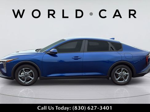Used 2025 Kia K4 FWD image 11