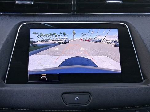 Used 2023 Cadillac XT4 Luxury FWD image 16