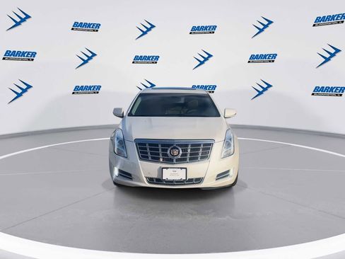 Used 2013 Cadillac XTS Luxury image 3