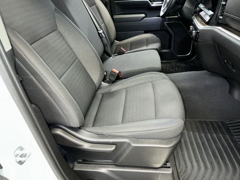 Used 2023 Chevrolet Silverado 1500 LT image 32