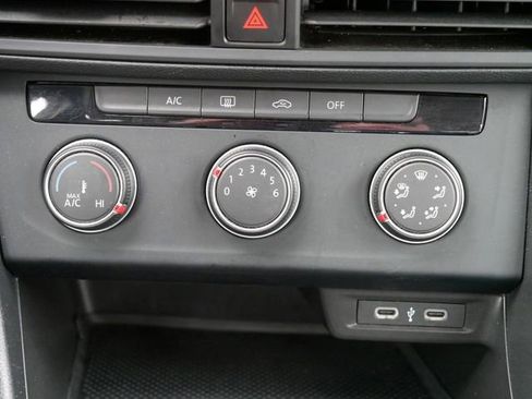 Certified 2024 Volkswagen Jetta S FWD image 29