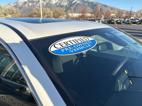 Used 2023 Honda CR-V EX image 5