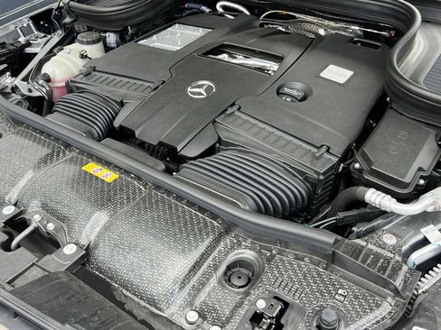 Used 2026 Mercedes-Benz GLS 580 4MATIC image 41