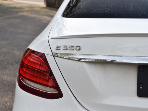 Used 2020 Mercedes-Benz E 350 Sedan w/ Parking Assistance Package image 15