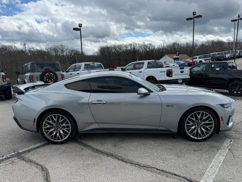 Used 2024 Ford Mustang GT Premium RWD image 8