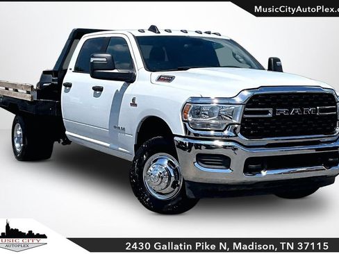 Used 2024 RAM 3500 SLT w/ Quick Order Package 2YG SLT AWD/4WD image 1