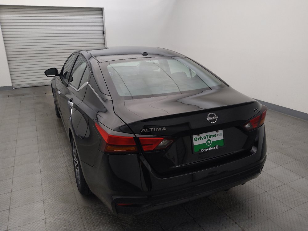 Used 2024 Nissan Altima 2.5 SV FWD image 6
